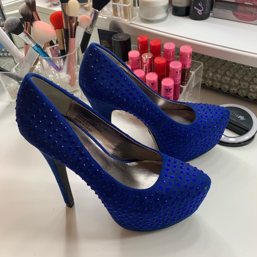 JustFab Blue Pumps